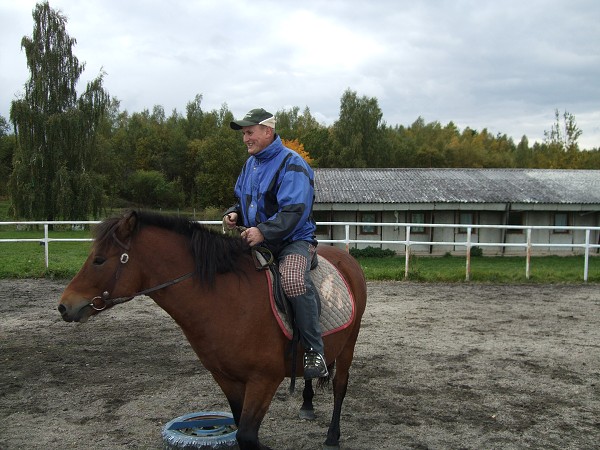 Vcvik jzdy na koni na farm v H. Slavkov II